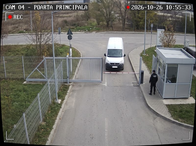 Cameră de supraveghere 04 – poarta principală